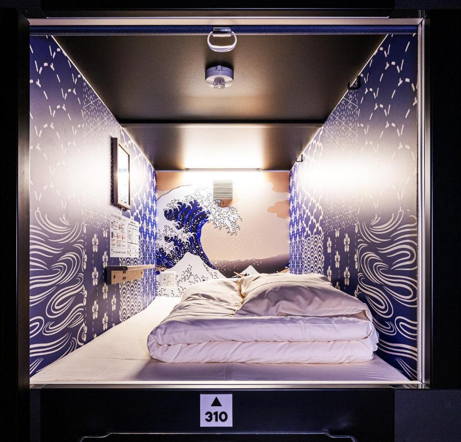 Hotel a capsule Ninja & Geisha